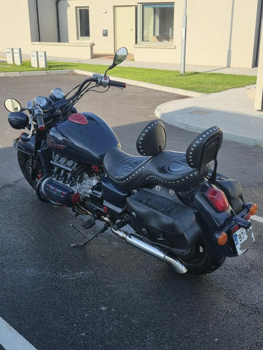 Unique Honda Valkyrie 1520 - Image 2