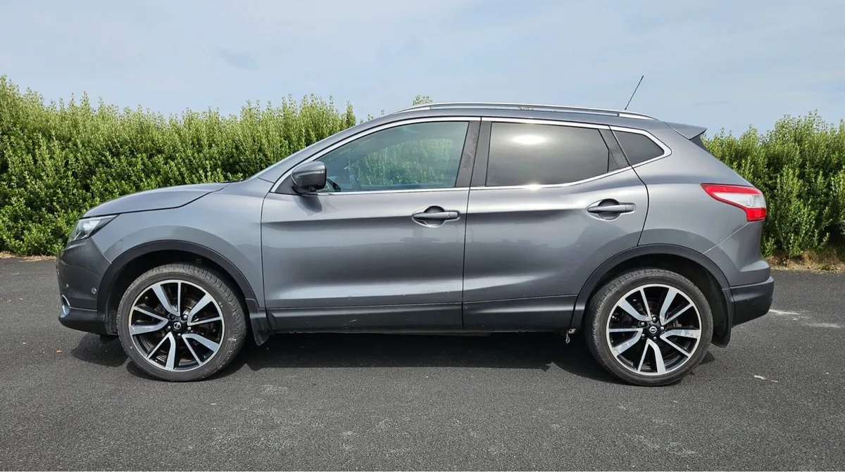 Nissan Qashqai automatic - Image 4