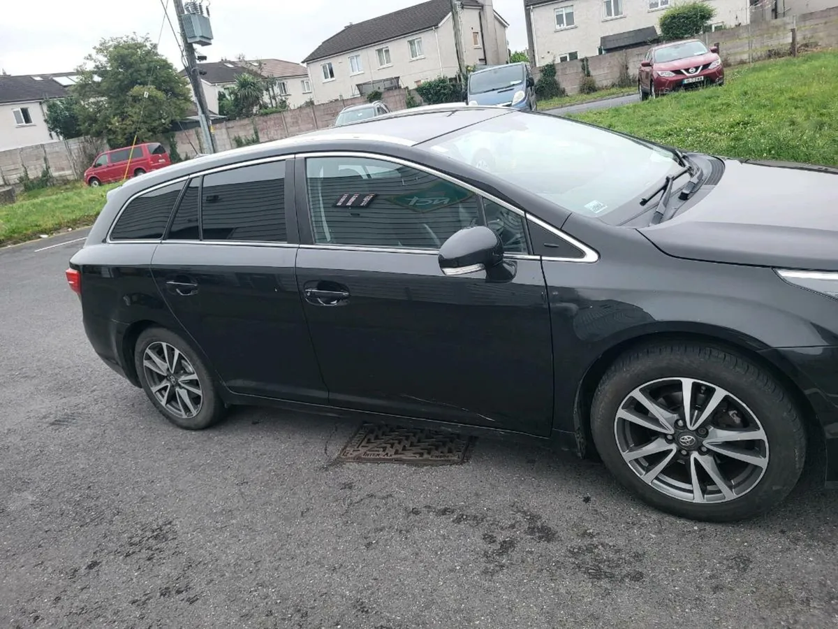 TOYOTA AVENSIS - Image 3