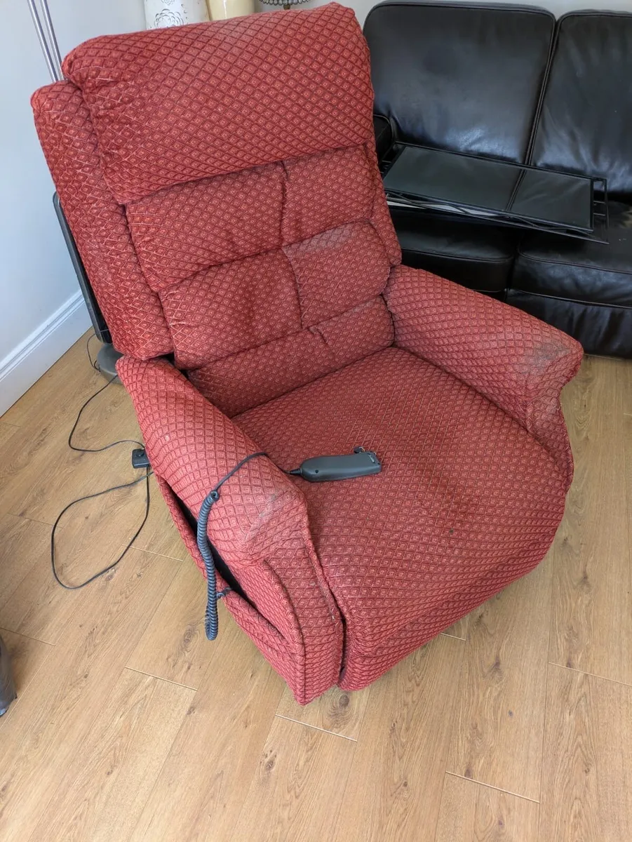 Rest and recliner arm chair - Image 4