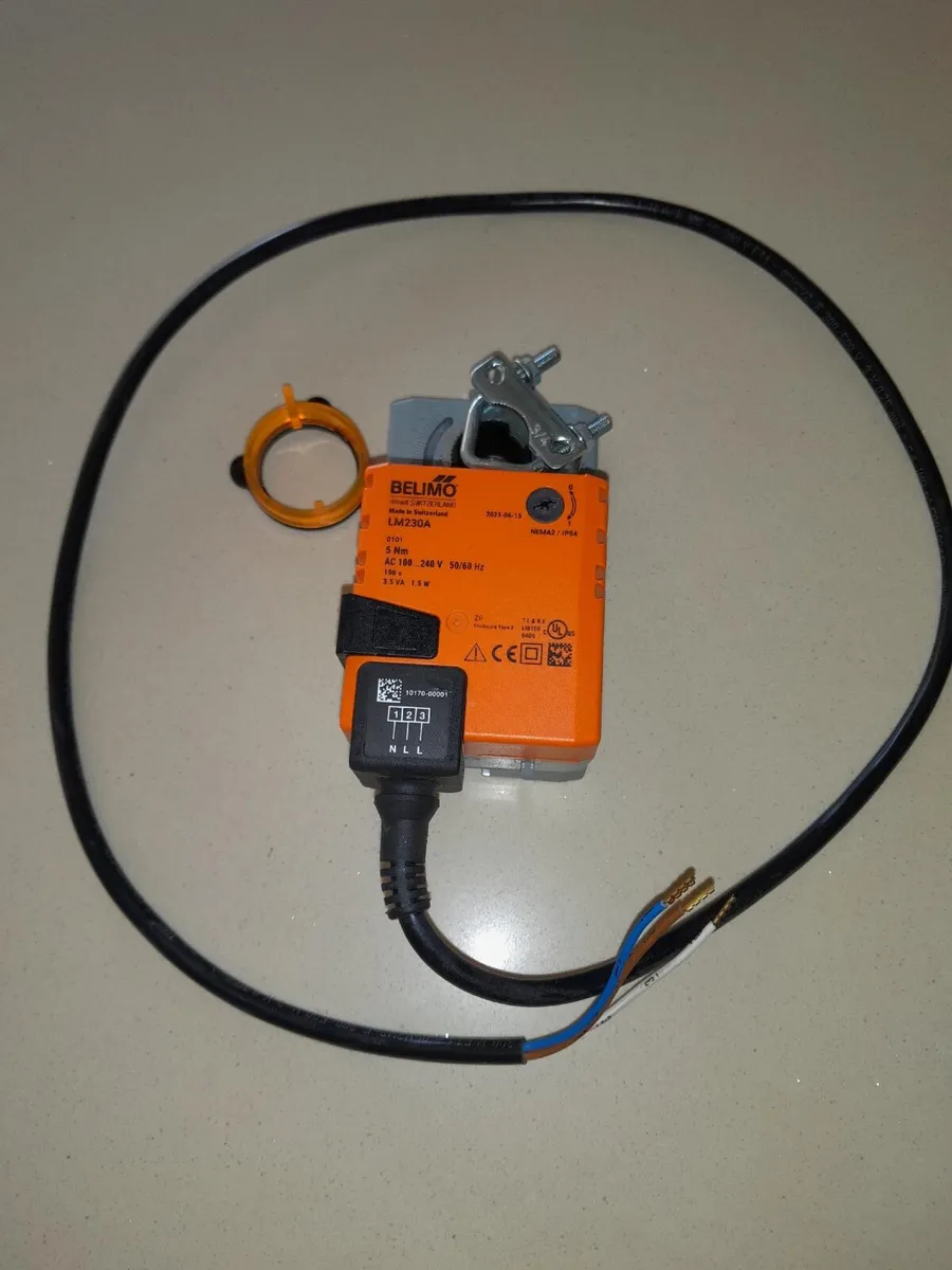 BELIMO Open/Close Damper Actuator, 5Nm, 240 V ac - Image 1