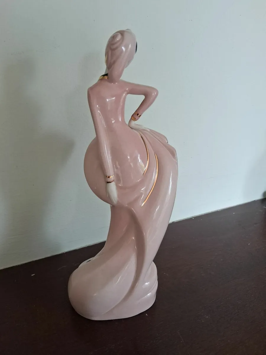 Art deco style porcelain figurine - Image 3
