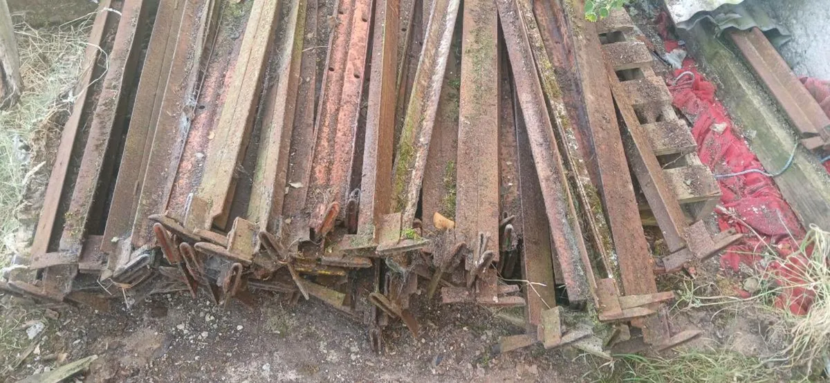 Scaffolding transoms - Image 1