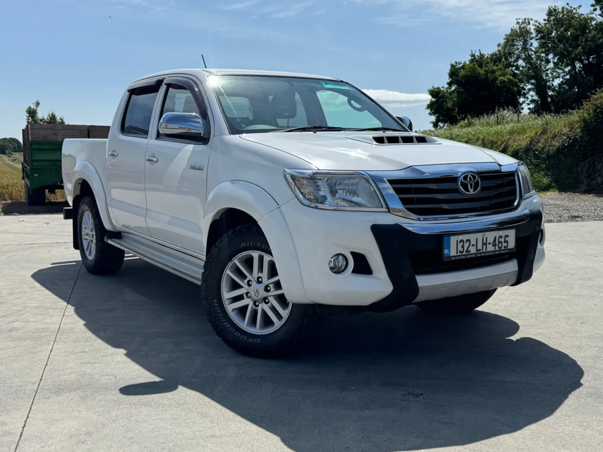 Toyota Hilux 2013 - Image 1