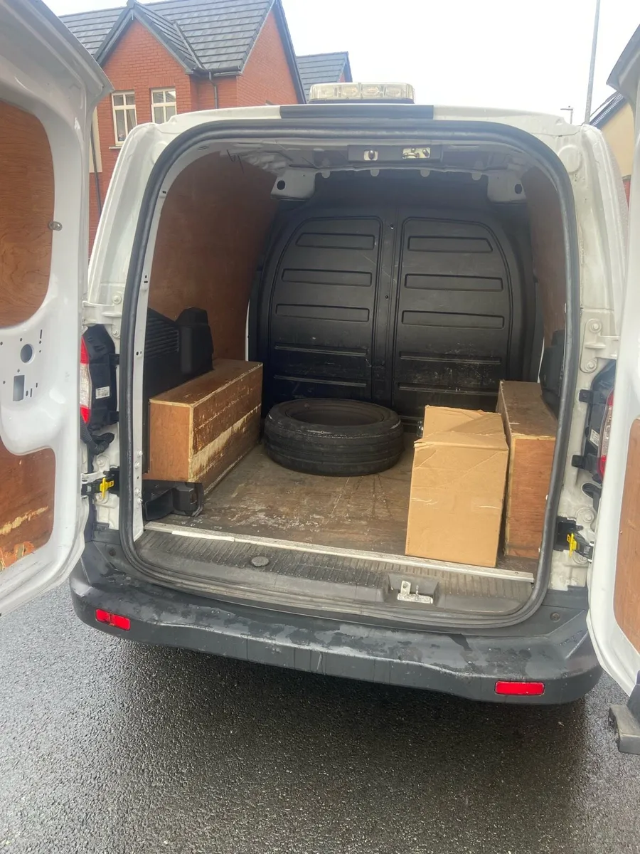 Van - Image 2