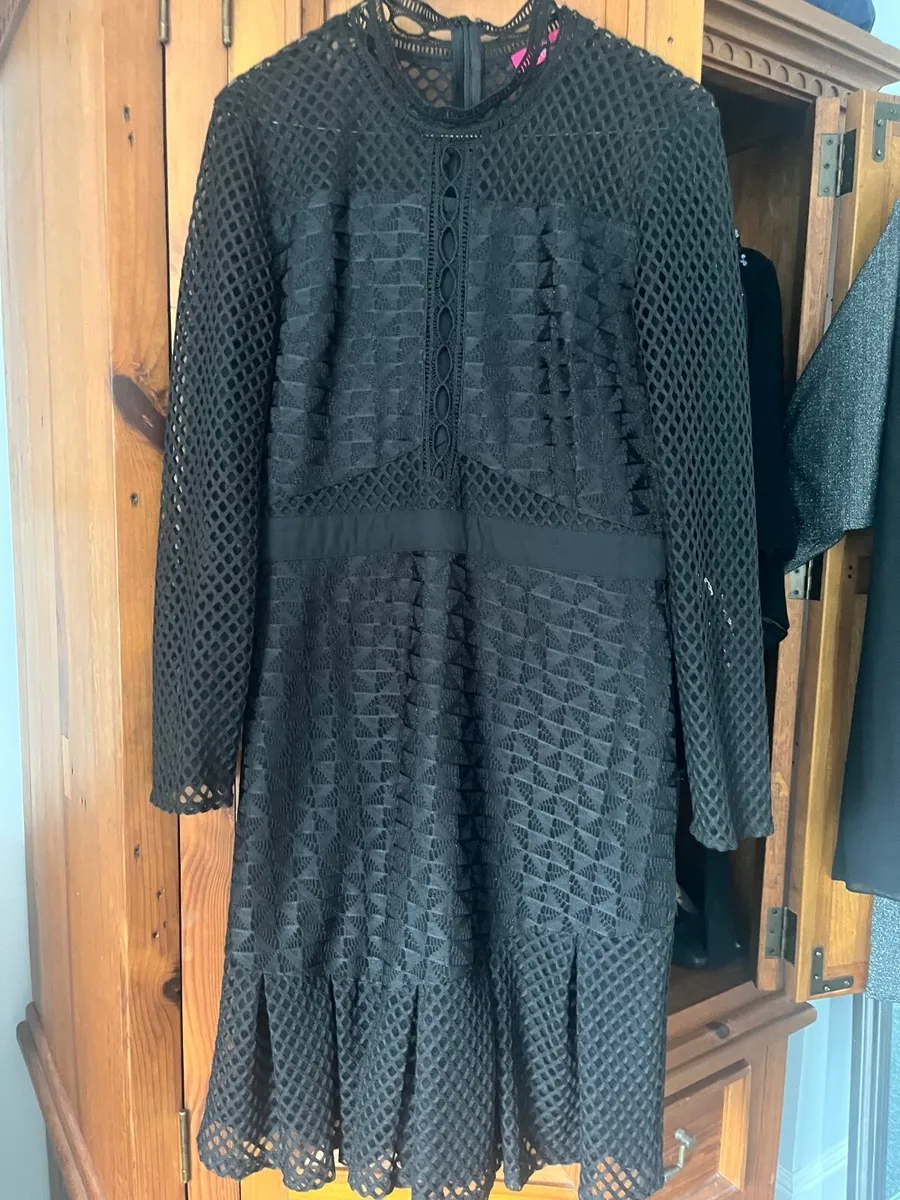 Women’s Clothes - Image 1