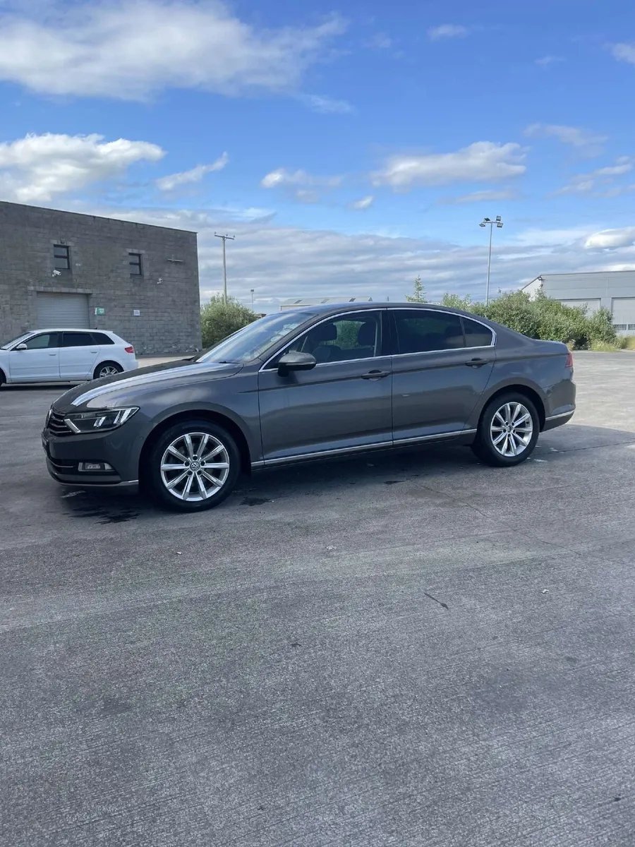Volkswagen Passat 2015 - Image 1