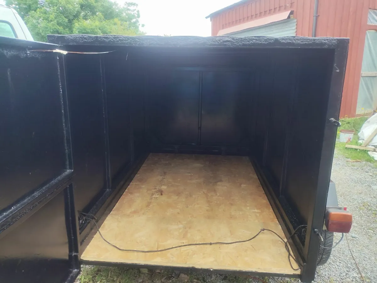 SEALED TRAILER ,STORAGE ,HAULAGE,TEAR DROP CAMPER! - Image 3