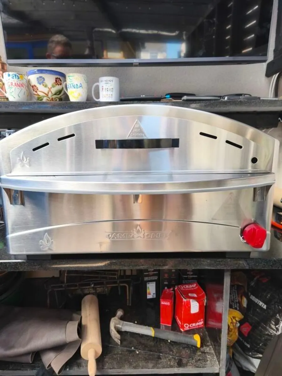 Artisan outdoor pizza oven - Image 1