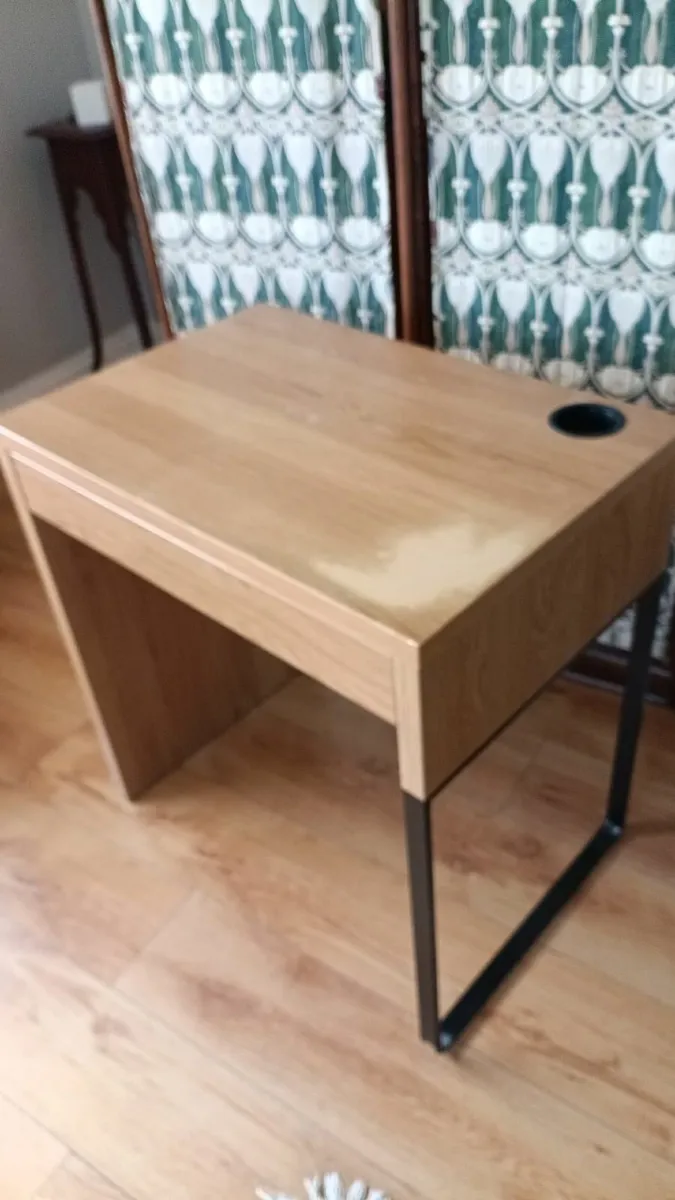 desk - Image 2