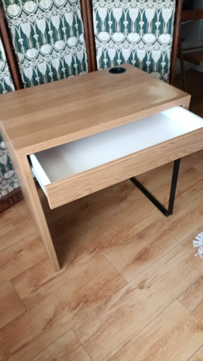 desk - Image 3