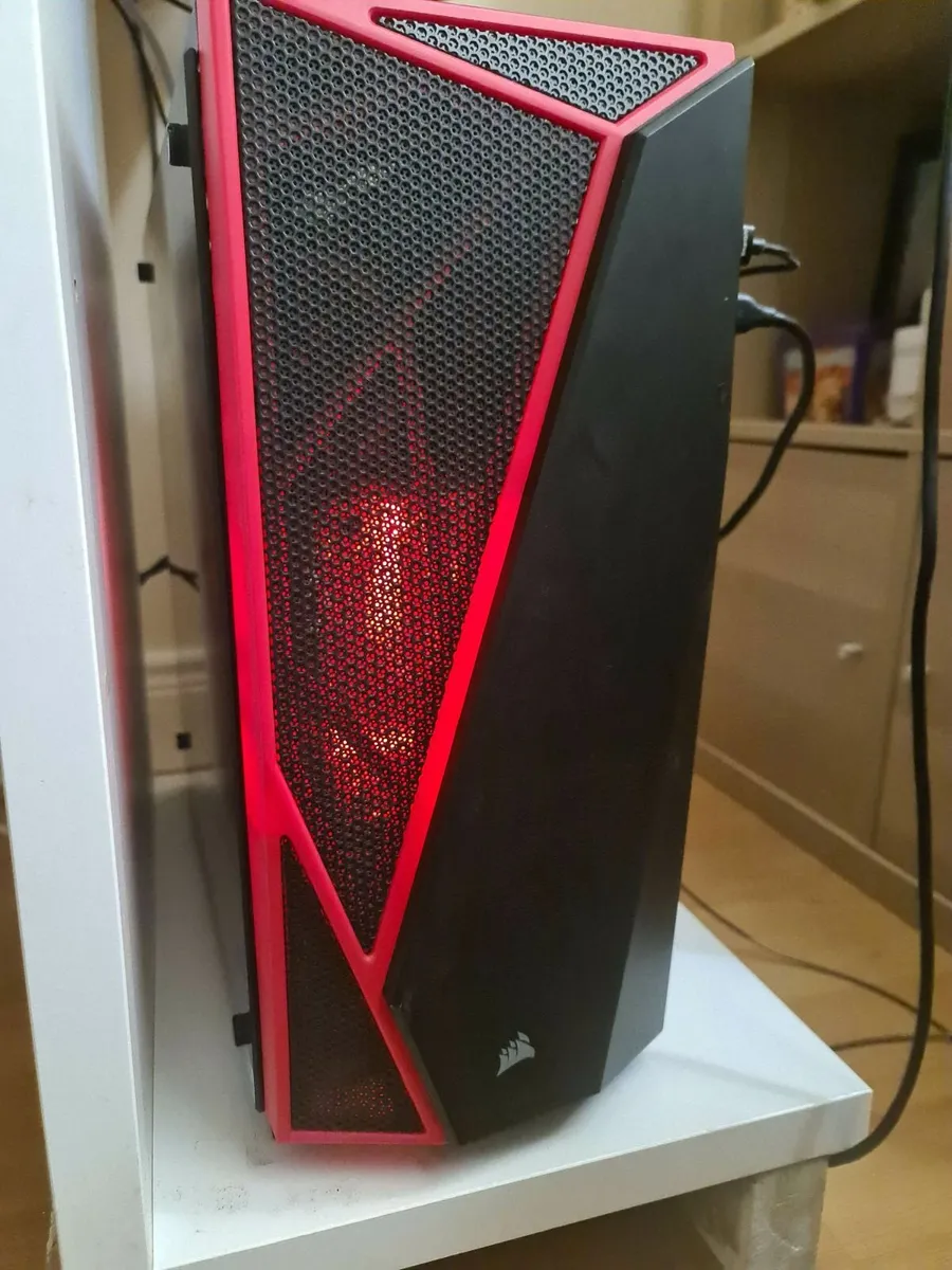 Gaming computer - Image 1