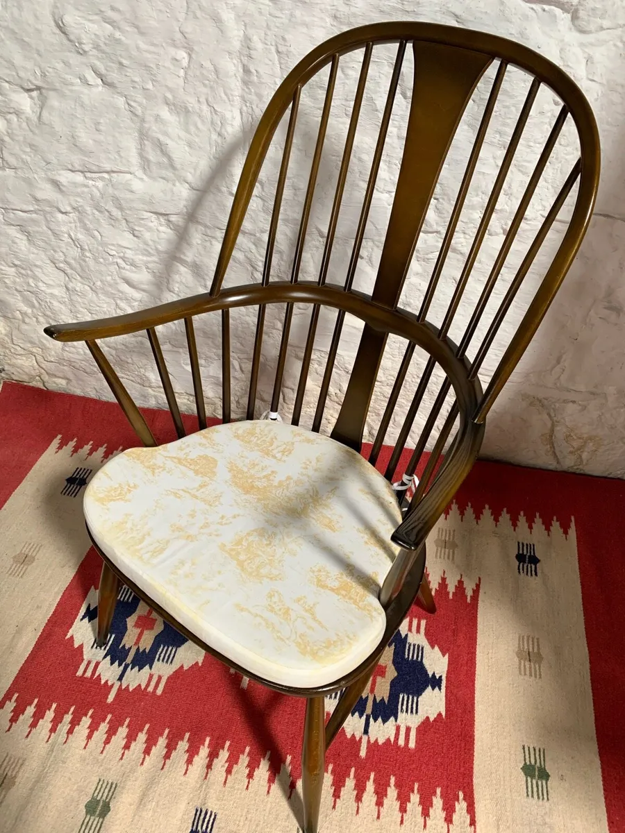 Ercol model 472 chairmakers chair. - Image 4