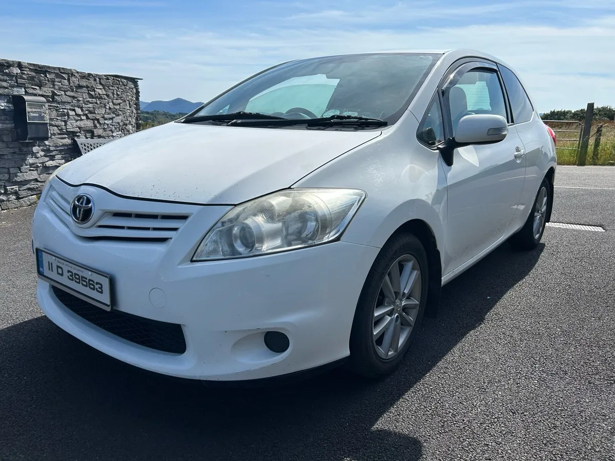 2011 Toyota Auris Van.. Long DOE & New Service - Image 2
