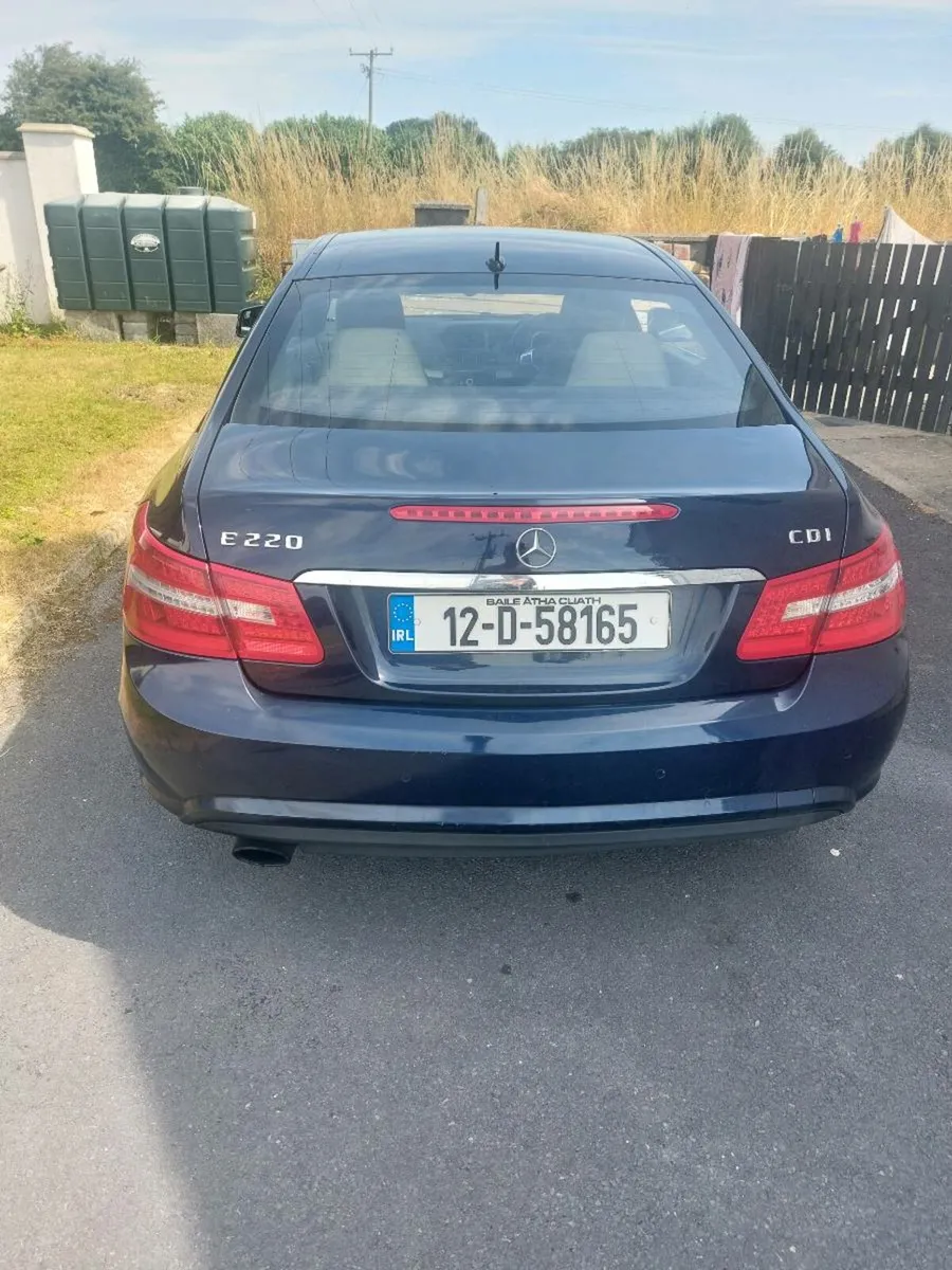 Mercedes E220 D - Image 4