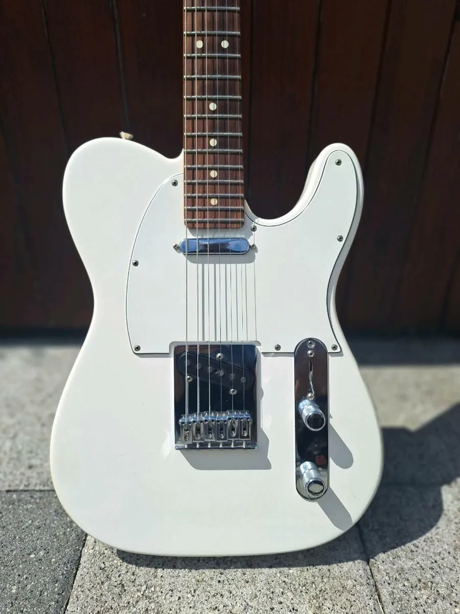 Fender Player Series Telecaster - Image 2