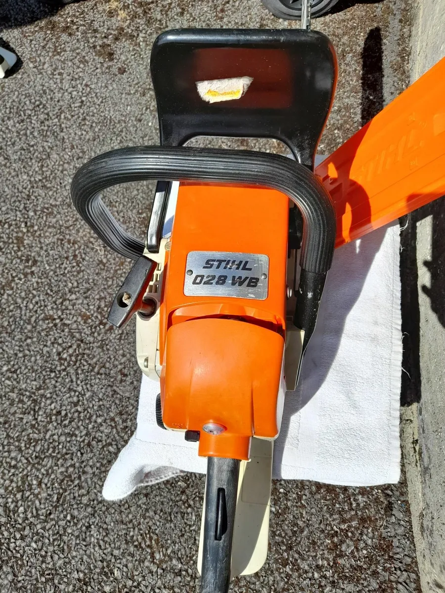 Selling Chainsaw - Image 2