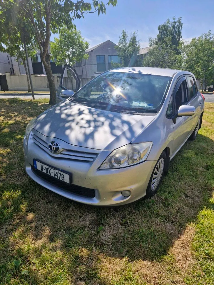 Toyota auris 2011 - Image 1