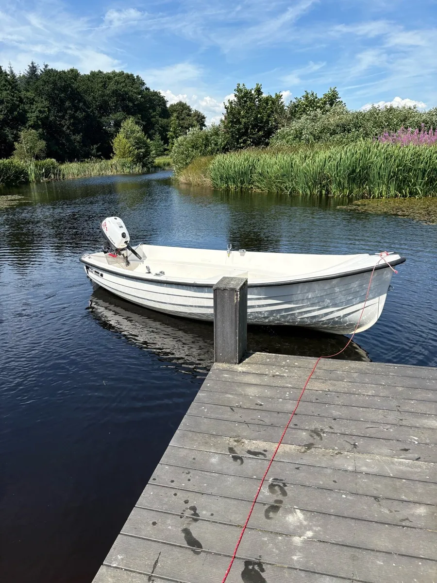 Sail sailing row fishing lake boat - Image 2