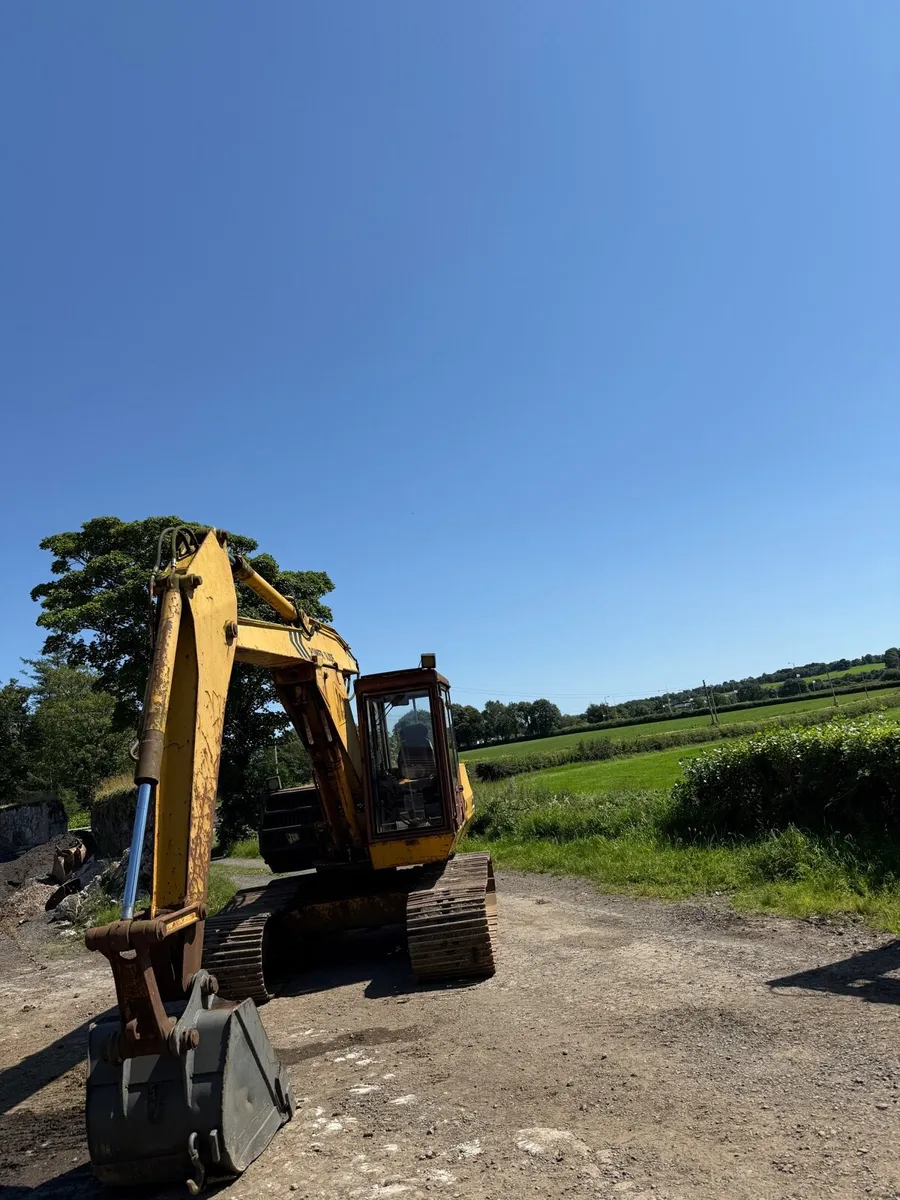 1985 JCB 814 Powerslide digger - Image 2
