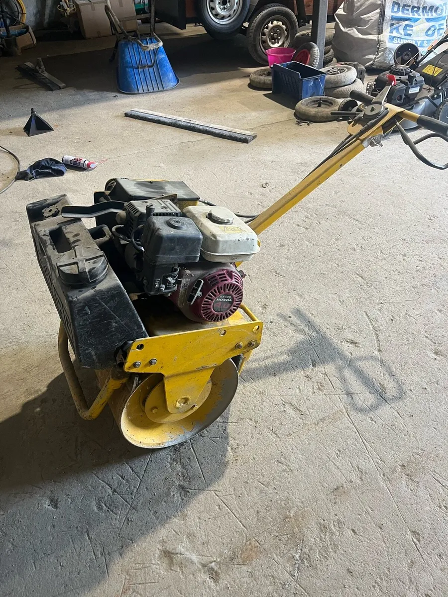 Bomag 55e pedestrian roller - Image 2