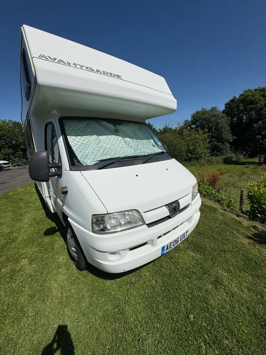 Compass avant-garde motorhome - Image 1