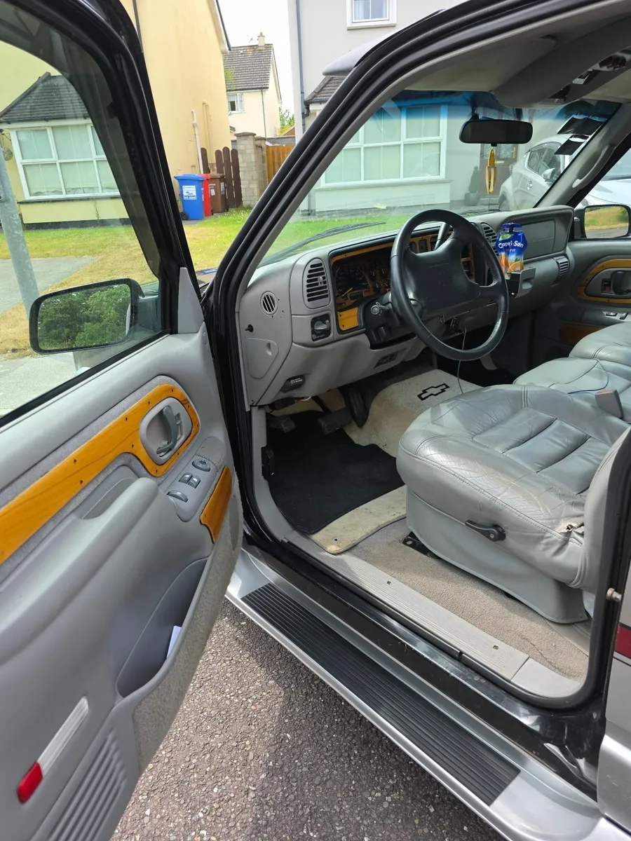 Chevrolet Silverado 1997, Crew Cab,pickup truck - Image 4
