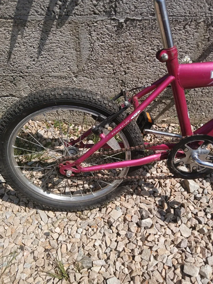 Konnekt Skye bicycle. - Image 3