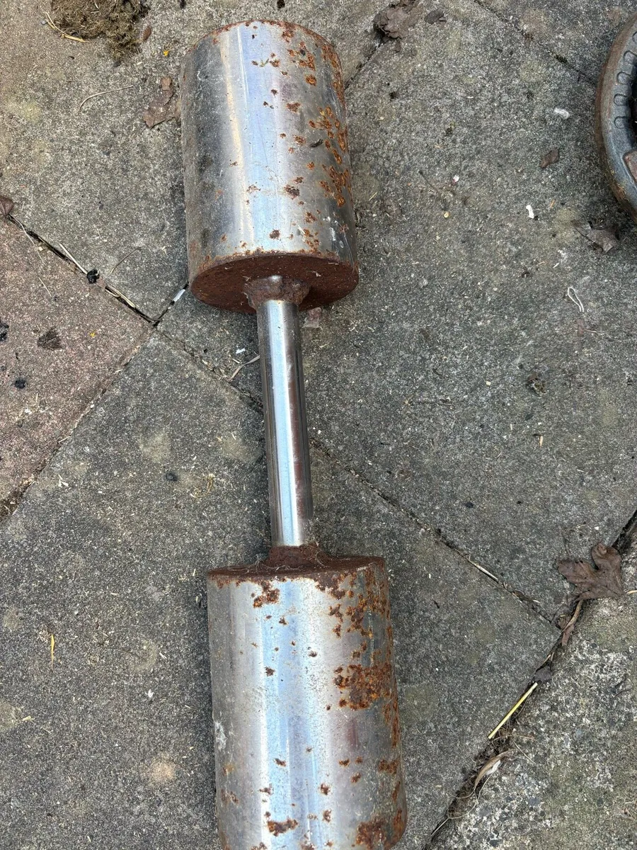 Dumbbell - Image 4