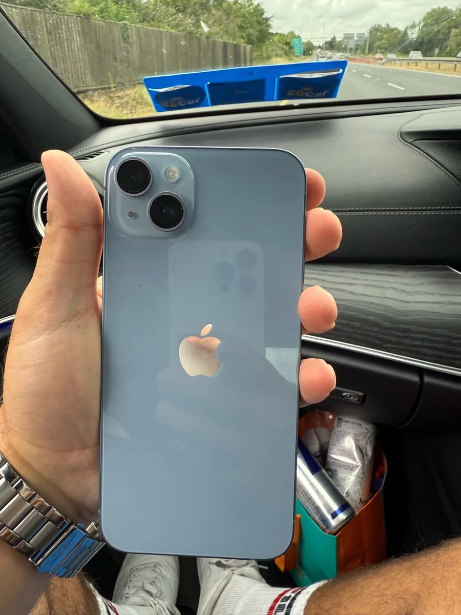 iPhone 14 Plus - Image 2