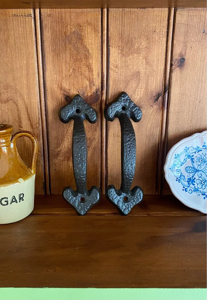Antique Style Cast iron Cottage Handles - Image 2