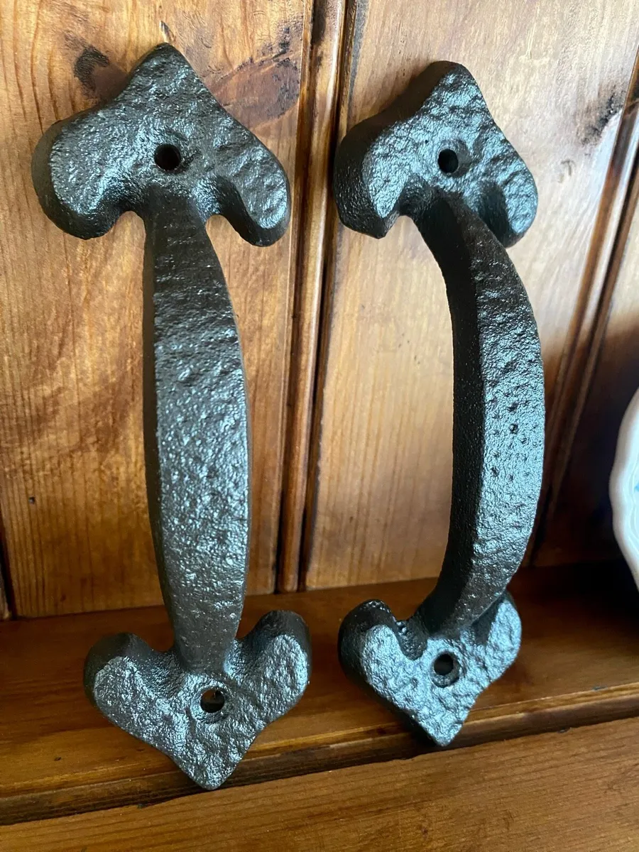 Antique Style Cast iron Cottage Handles - Image 3