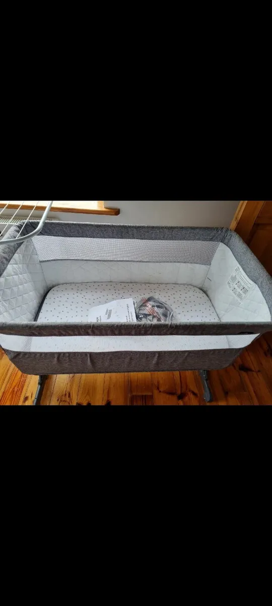 Baby bundle (buggy, crib, playpen, baby seat) - Image 3