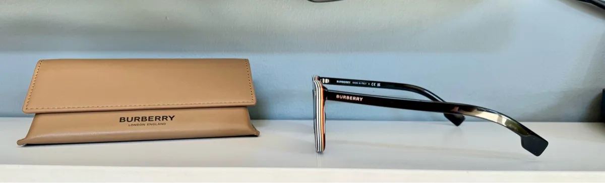 Burberry Carnaby sunglasses - Image 2