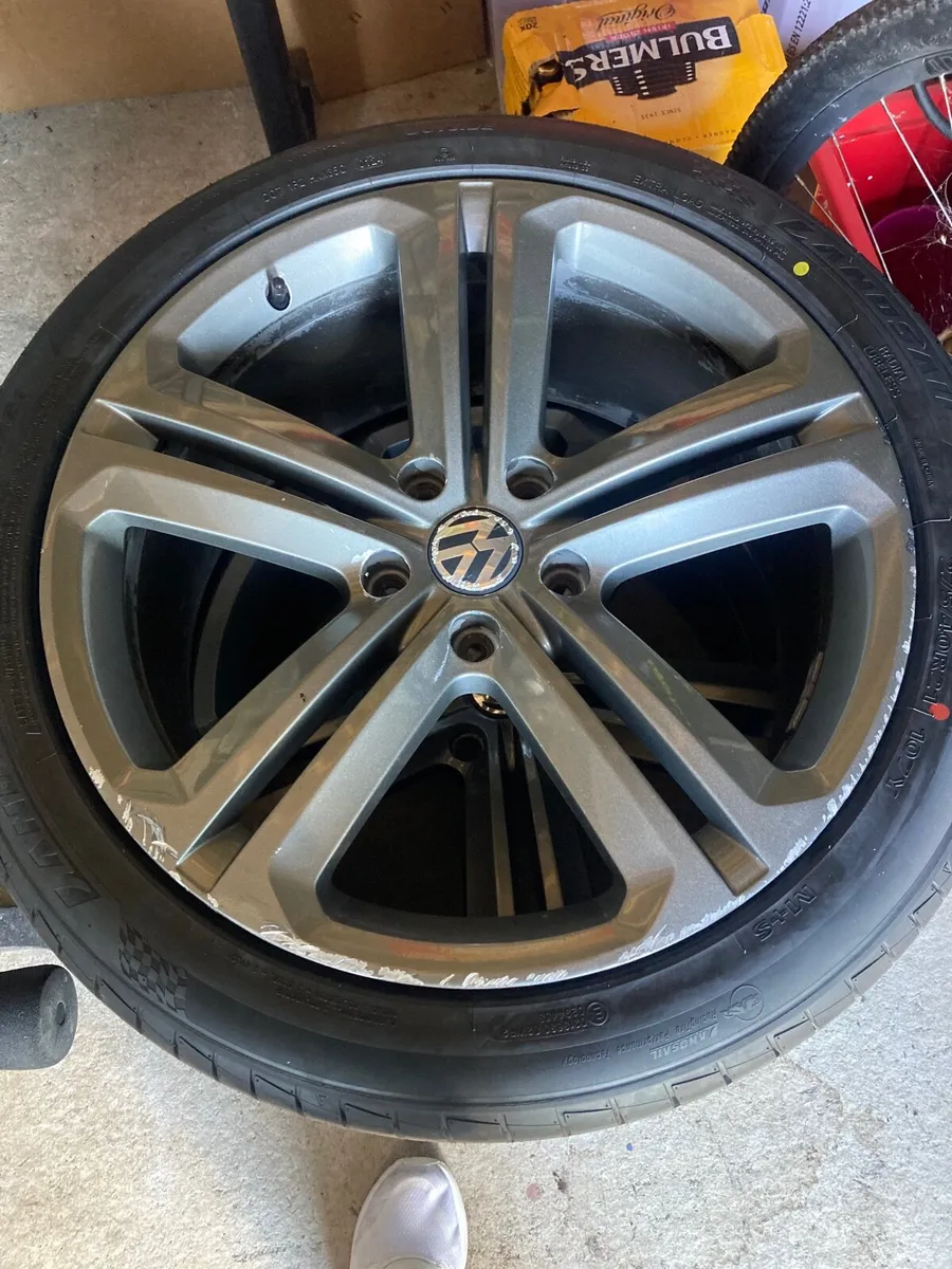 Alloys - Image 1