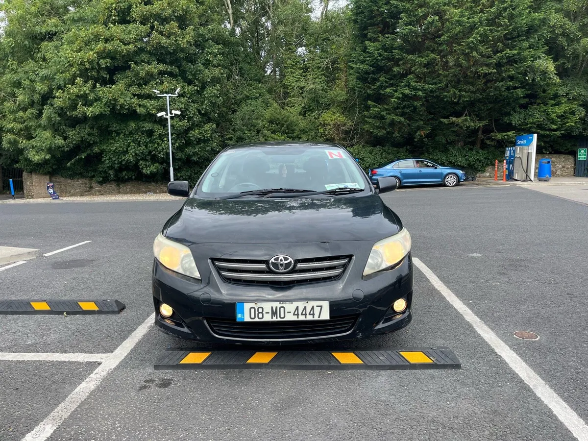 Toyota Corolla 1.4D with rear camera/multimedia - Image 4