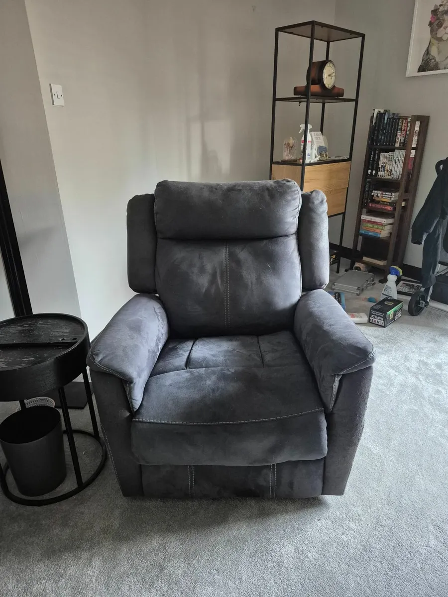 Recliner couch and armchair - Image 2