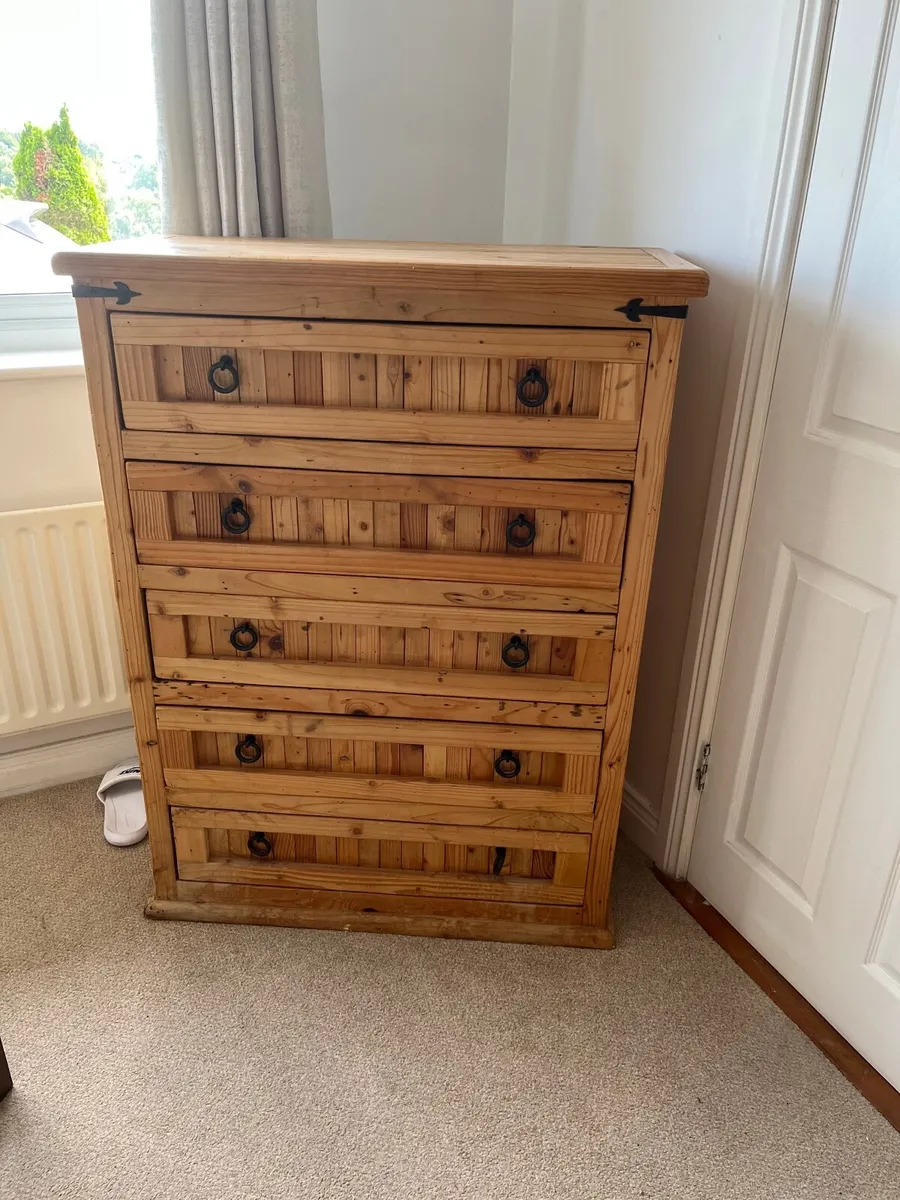 Chest of Drawers