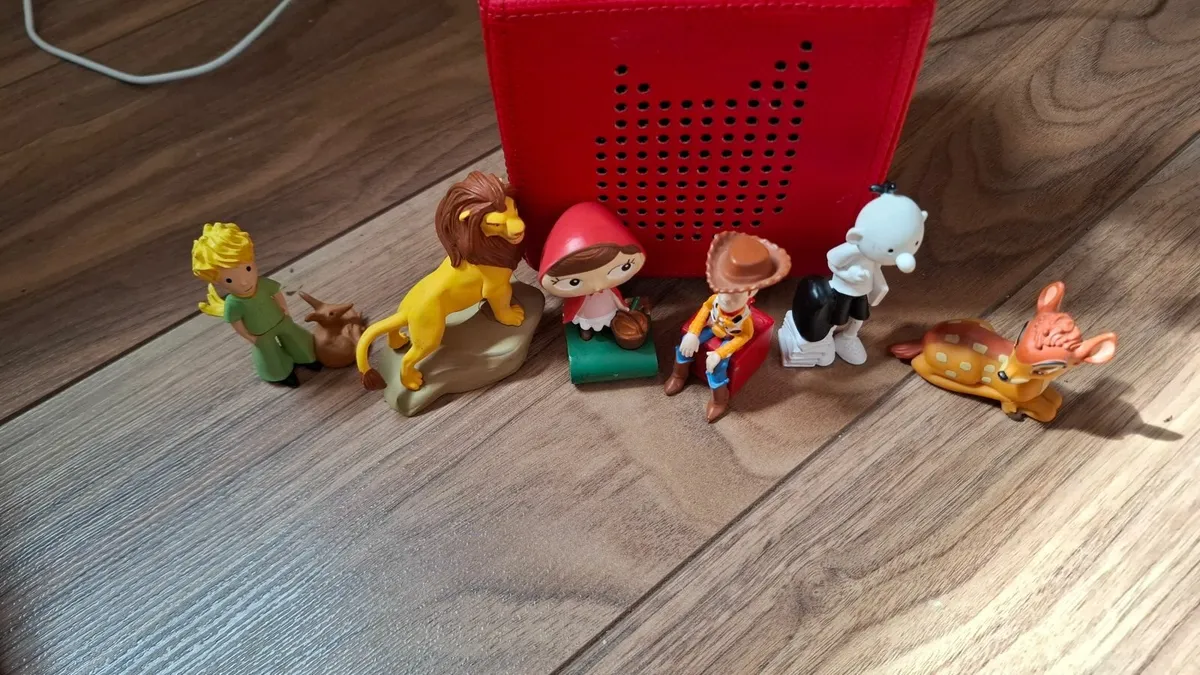 Tonie box with tonies - Image 1