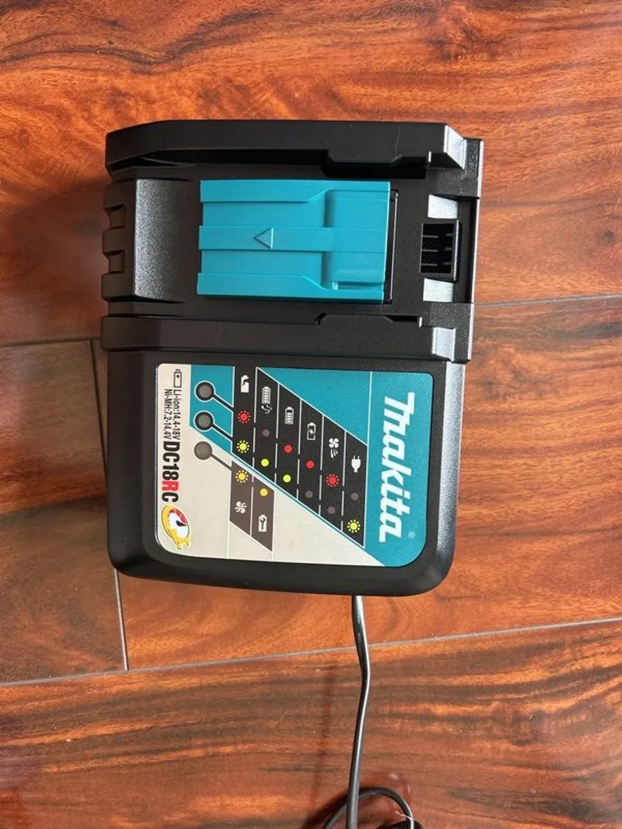 Makita DC18RC - Image 1