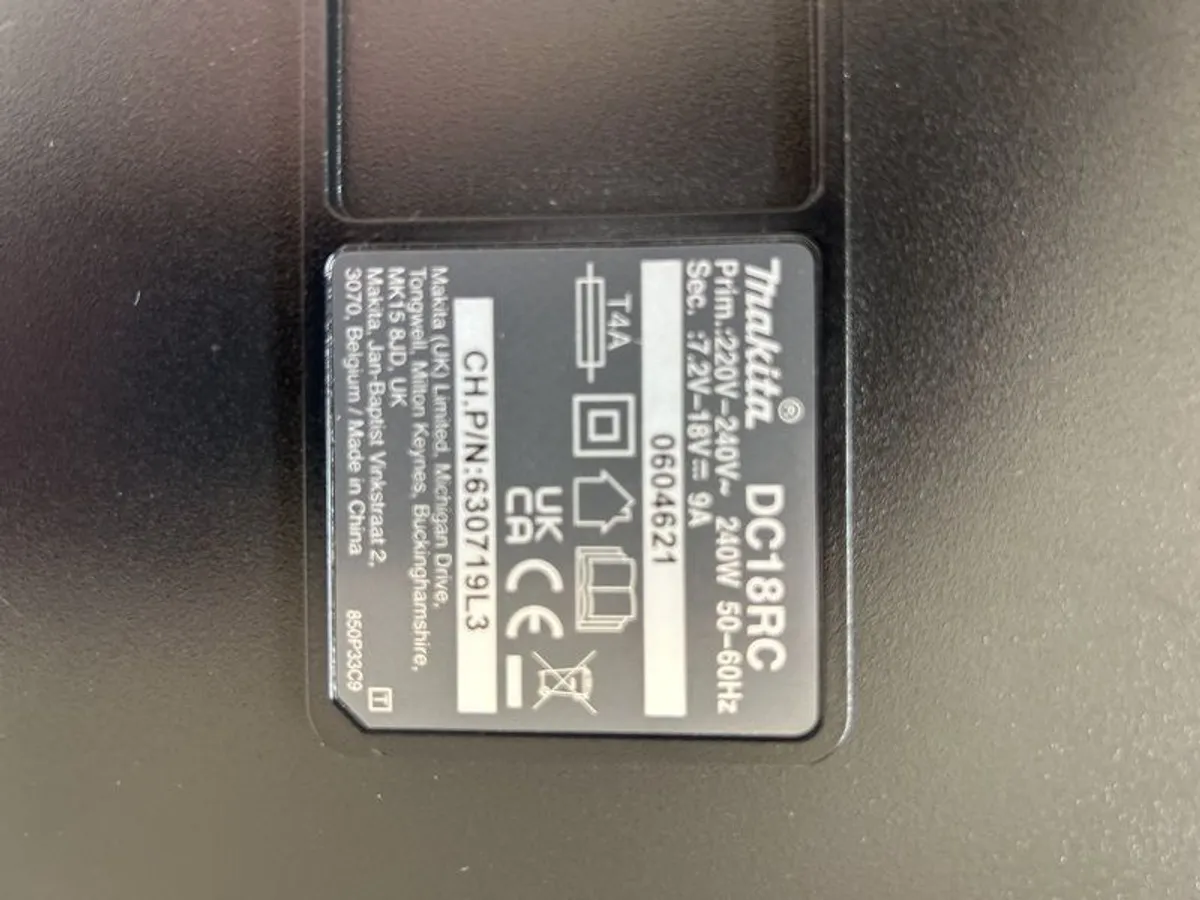 Makita DC18RC - Image 3