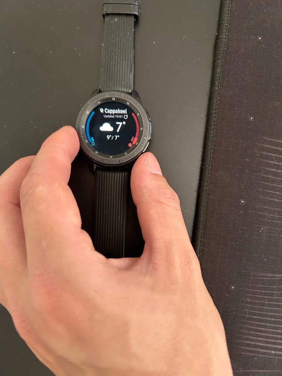 Samsung Galaxy watch 42mm - Image 4
