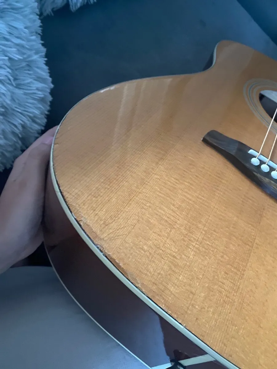 Guitar - Image 4