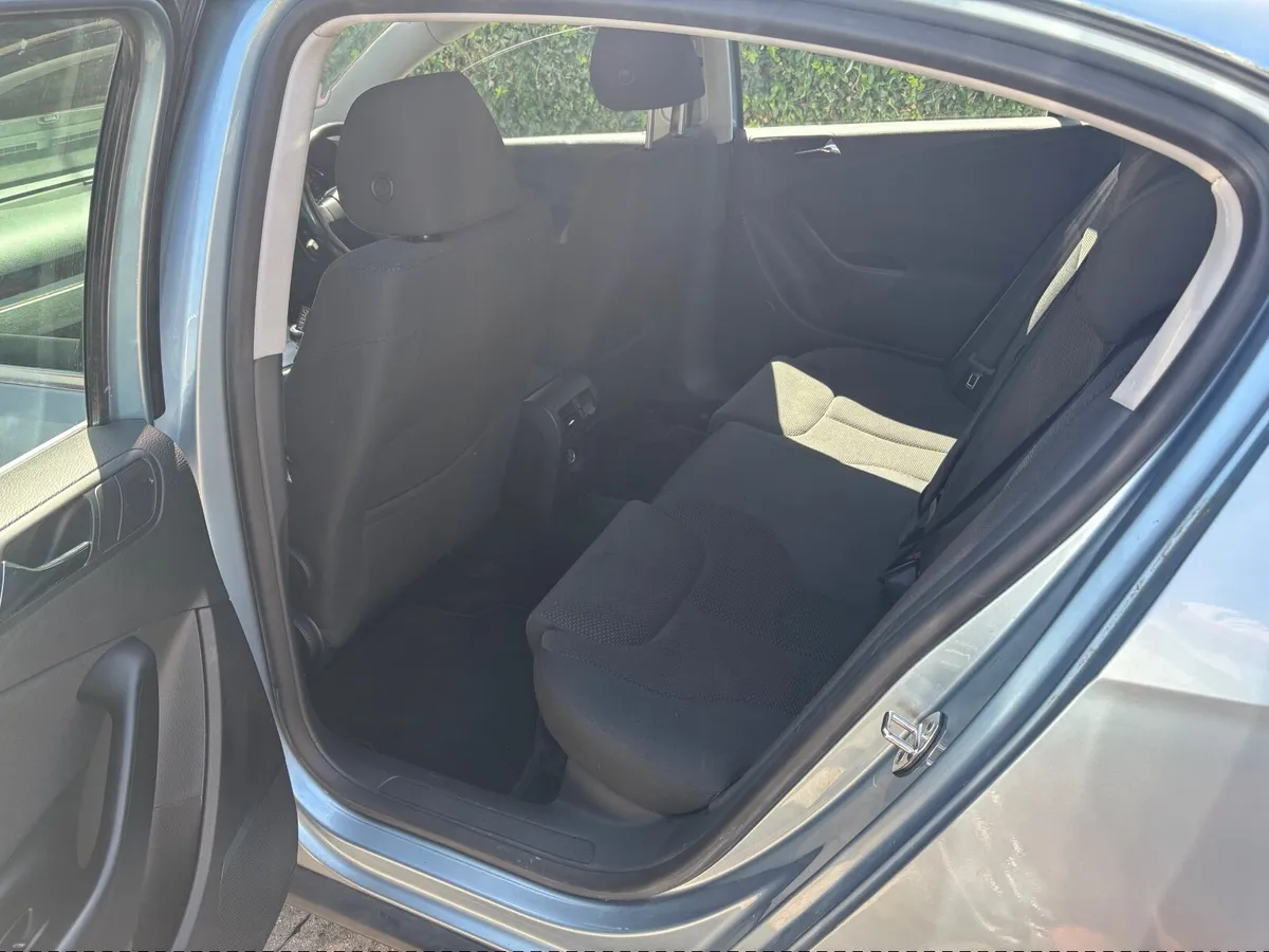 Volkswagen Passat 2009 1.4 TSi - Low Mileage - Image 2