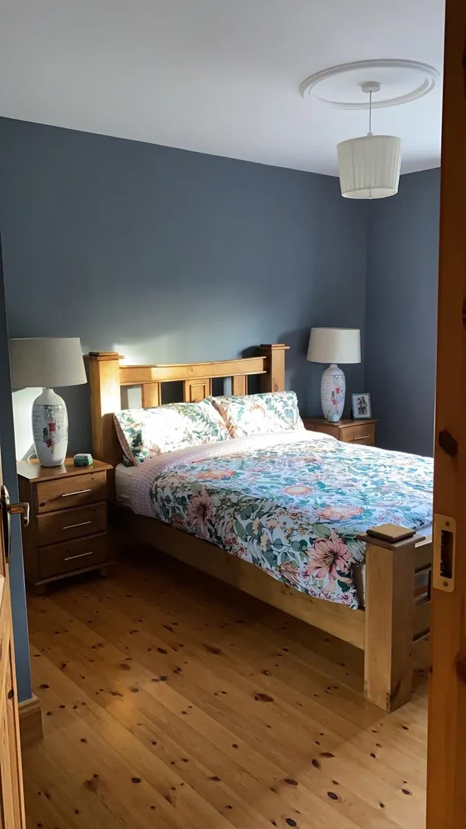 Bed - Image 1
