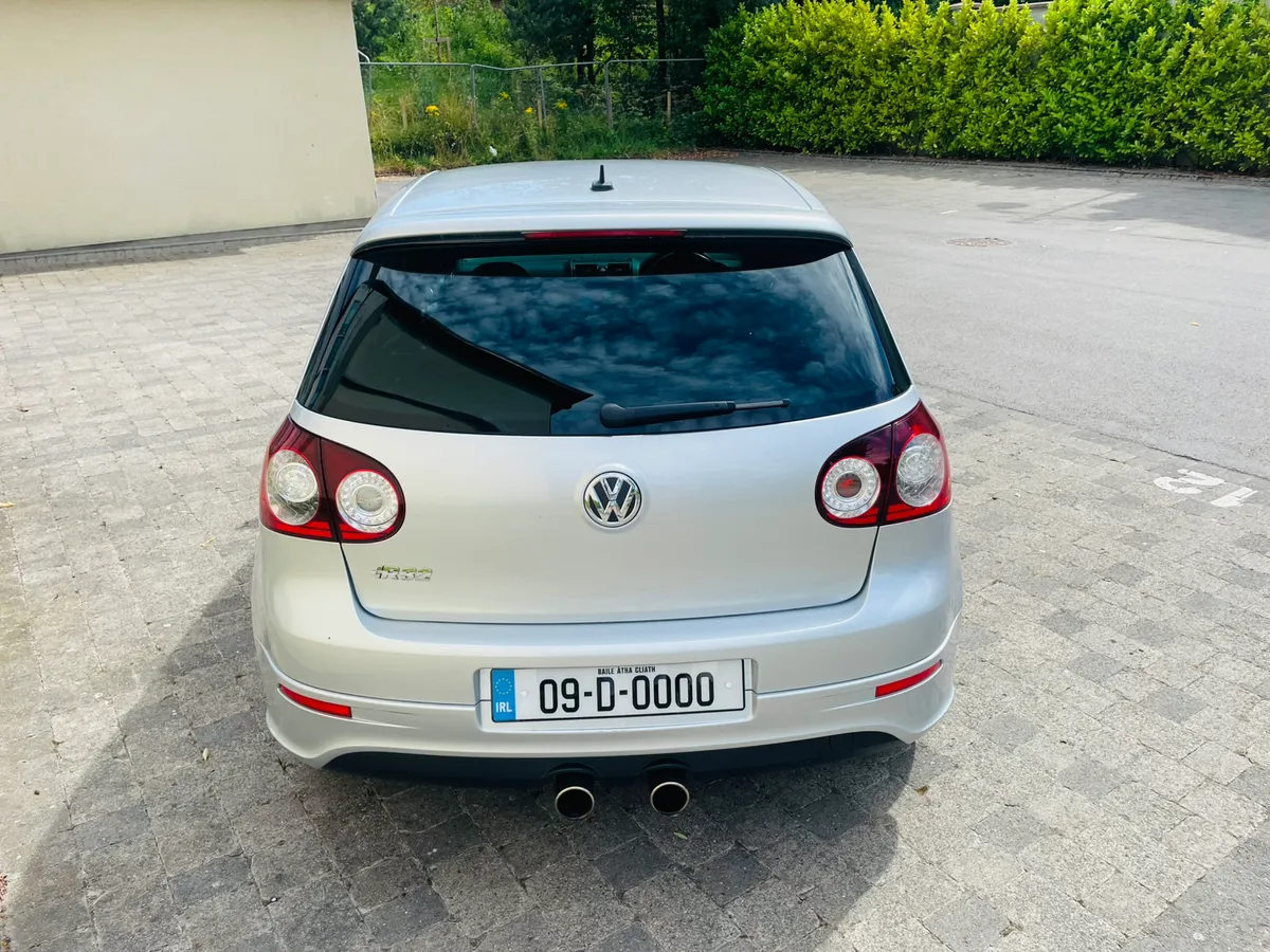 2009  VOLKSWAGEN R32 3.2 VR6 DSG 4 MOTION - Image 4