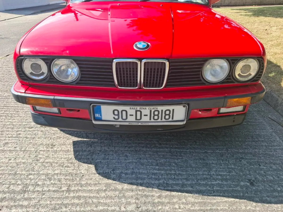 1990 BMW E30 320i Convertible - Image 2