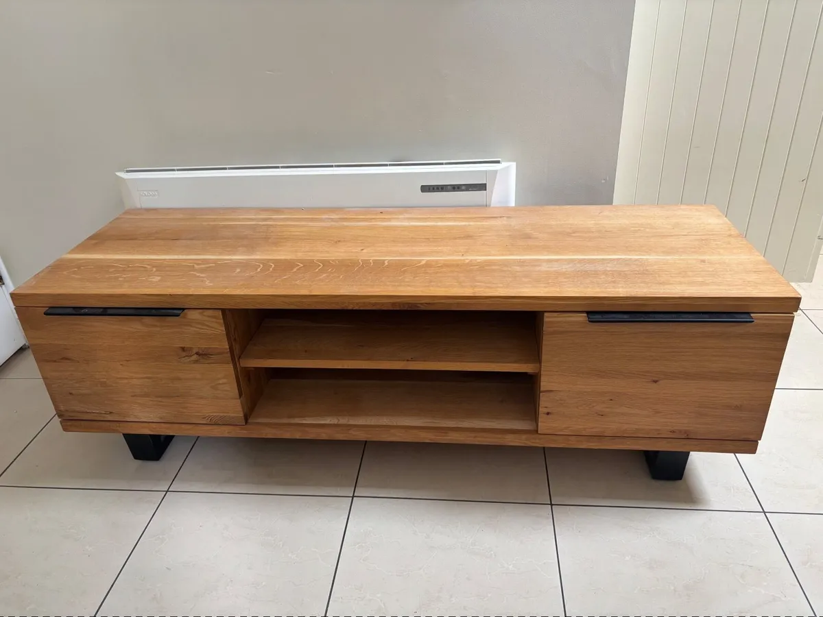 TV stand / console - Image 1