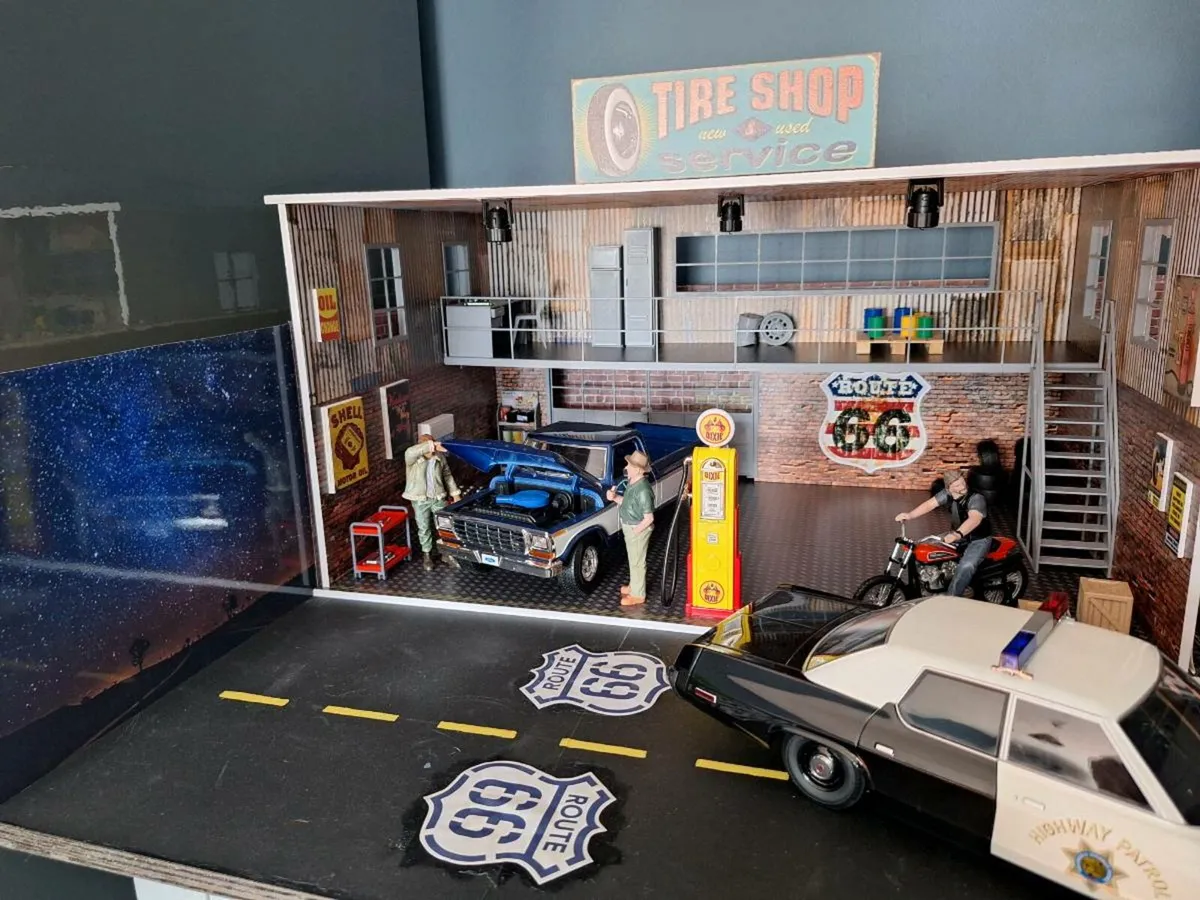 1:18 scale1970s American Diorama - Image 2