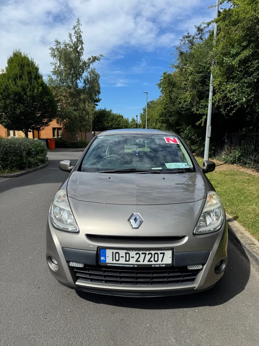 Renault Clio 2010 low km Perfect for Leaners - Image 2